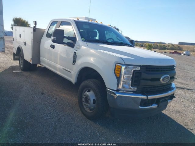 Ford F-350 Xl Image 1