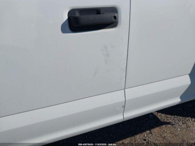 Ford F-350 Xl Image 19