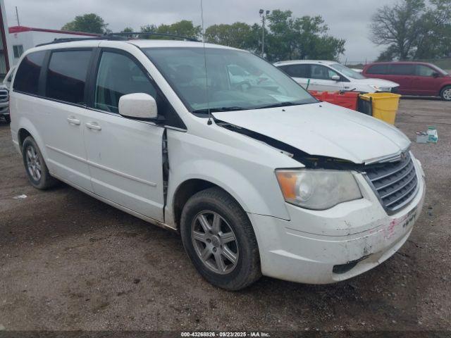  Salvage Chrysler Town & Country