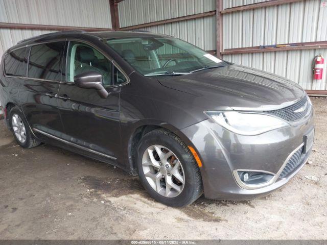  Salvage Chrysler Pacifica