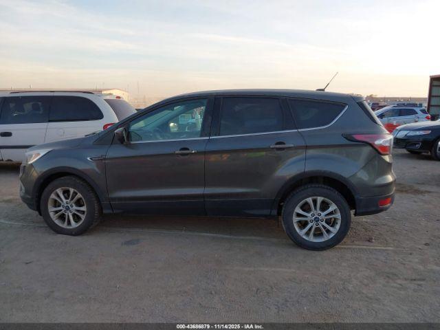 Ford Escape Se Image 9