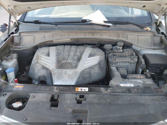 Hyundai SANTA FE Limited Image 12