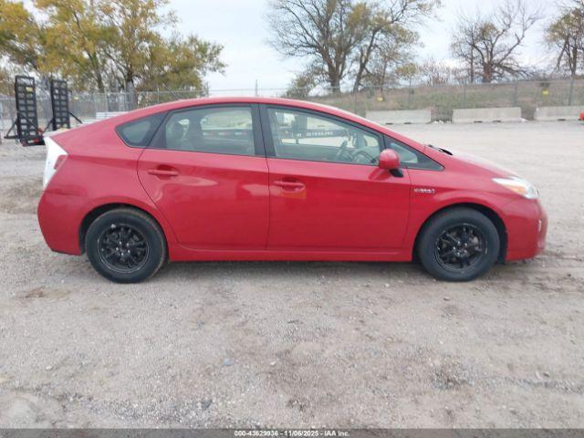 Toyota Prius Four Image 11