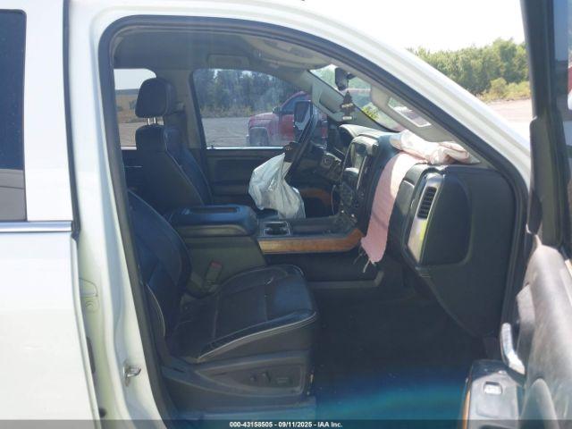 Chevrolet Silverado 3500 High Country Image 6