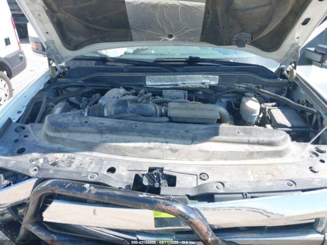 Chevrolet Silverado 3500 High Country Image 10