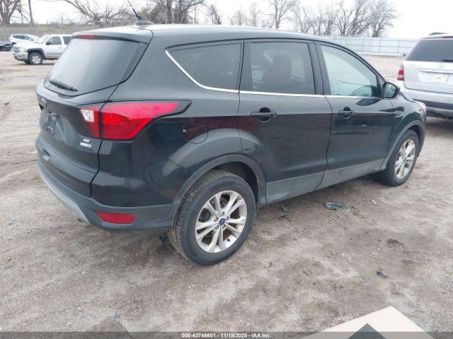 Ford Escape Se Image 3