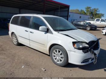  Salvage Chrysler Town & Country