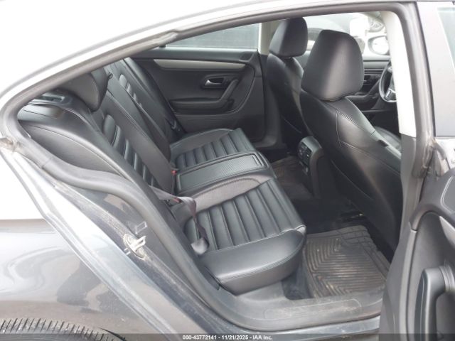 Volkswagen CC Sport Image 6