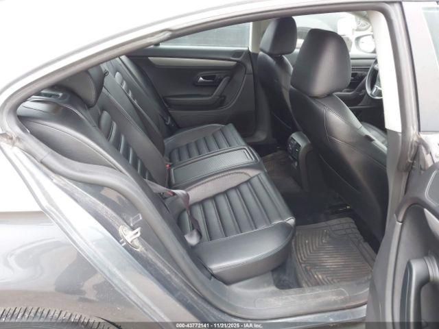 Volkswagen CC Sport Image 6