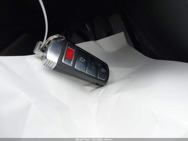 Volkswagen CC Sport Image 10