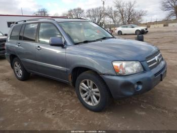  Salvage Toyota Highlander
