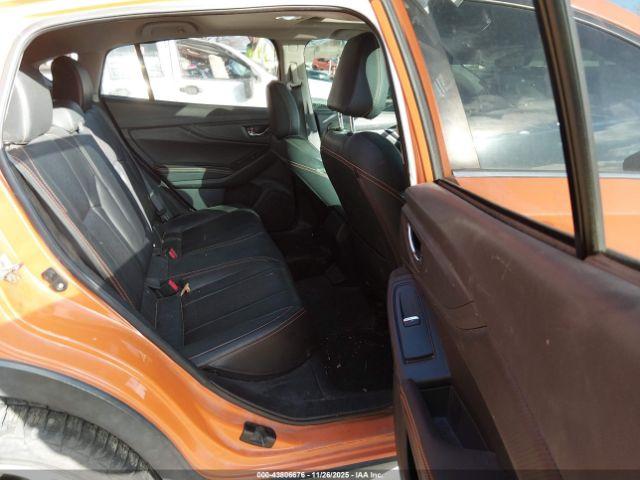 Subaru Crosstrek 2.0i Limited Image 2