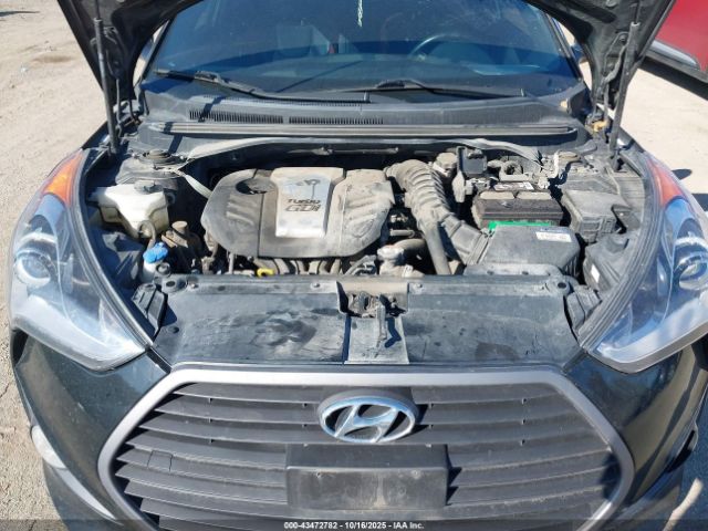 Hyundai VELOSTER Turbo Image 11