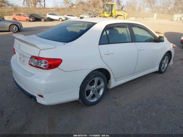 Toyota Corolla S Image 3