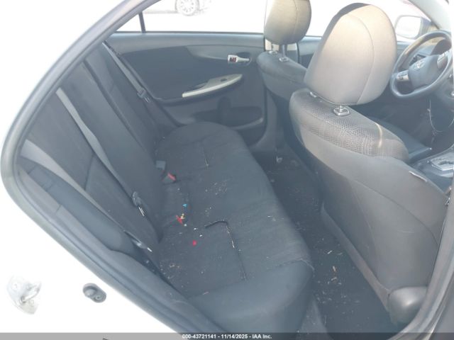 Toyota Corolla S Image 11