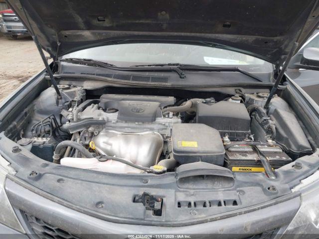 Toyota Camry Se Image 7