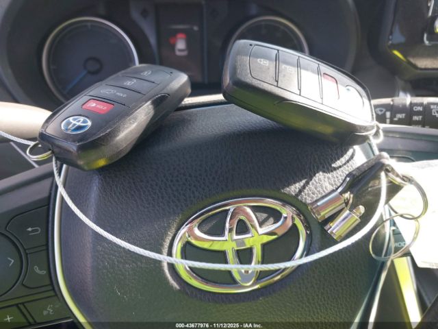 Toyota Venza Le Image 10