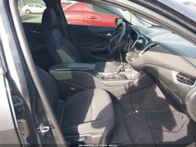 Chevrolet Malibu 1lt Image 7