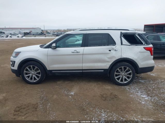 Ford Explorer Limited Image 15