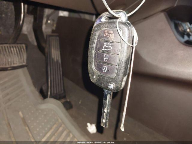 Hyundai SANTA FE 2.4l Image 12