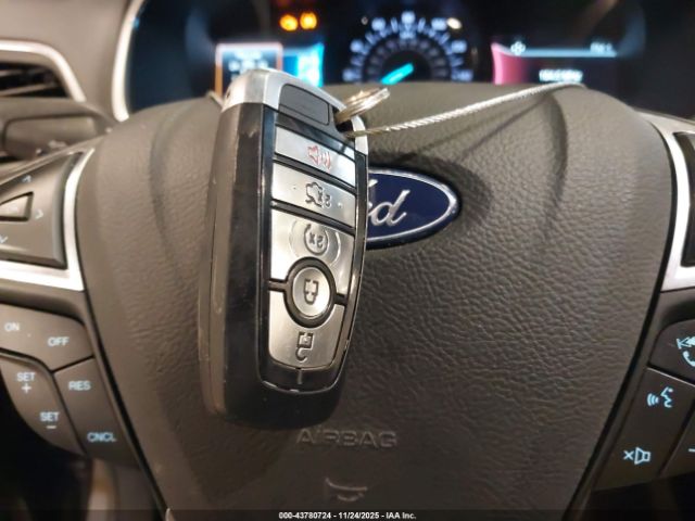 Ford Edge Titanium Image 6