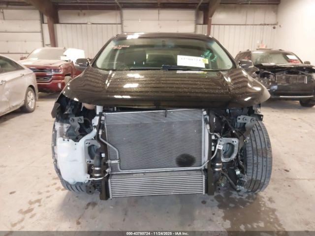 Ford Edge Titanium Image 9