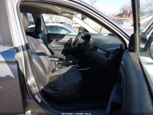 Mitsubishi Outlander Sel Image 2