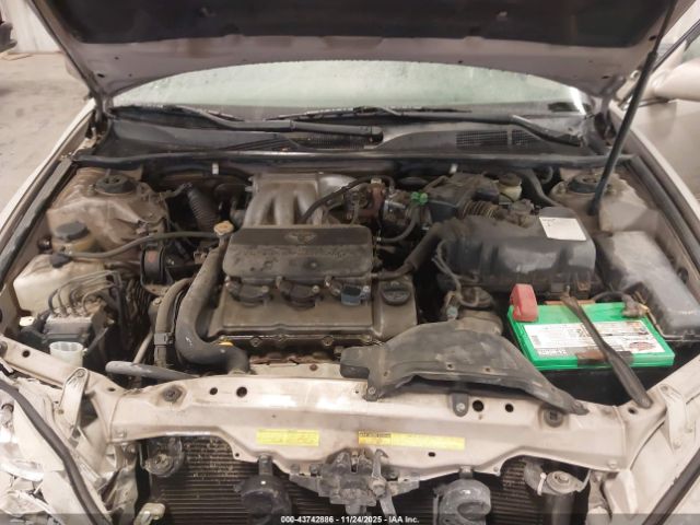 Toyota Camry Xle V6 Image 10