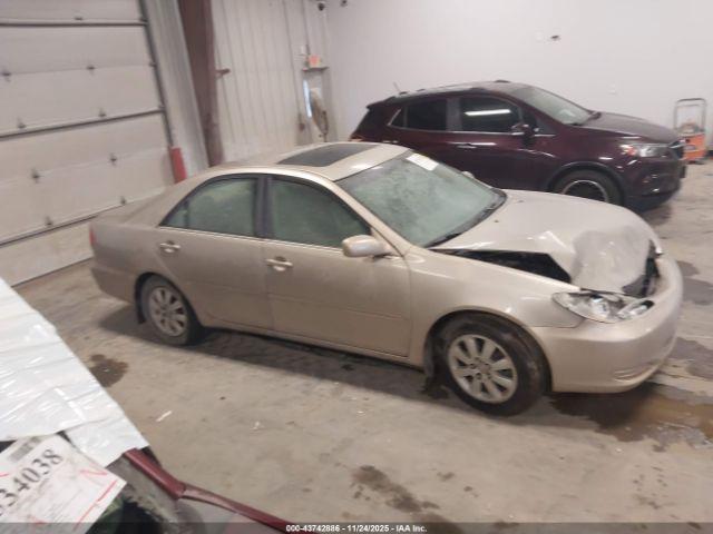 Toyota Camry Xle V6 Image 13