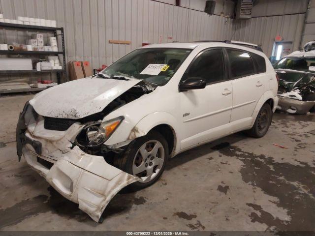 Pontiac Vibe Image 15