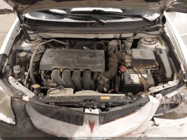 Pontiac Vibe Image 2