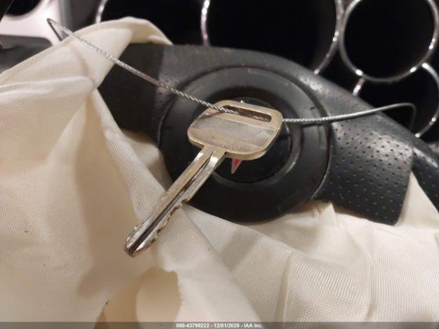 Pontiac Vibe Image 3