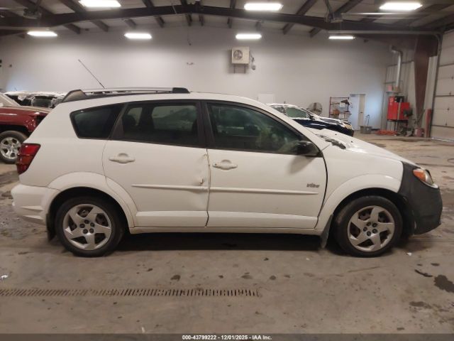 Pontiac Vibe Image 11