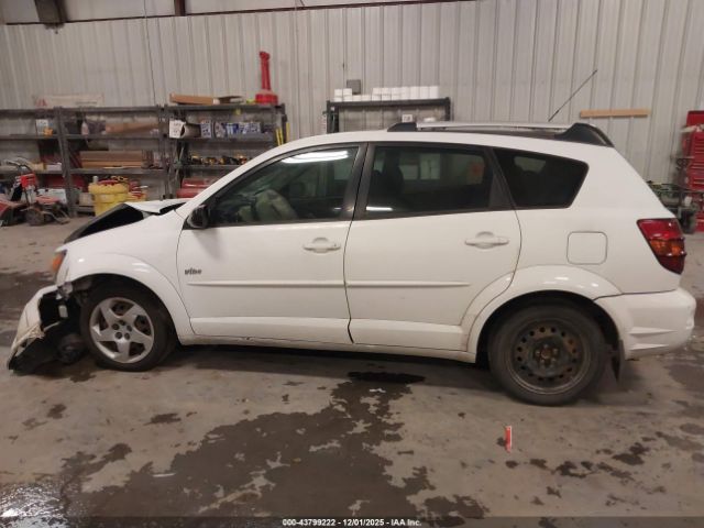 Pontiac Vibe Image 12
