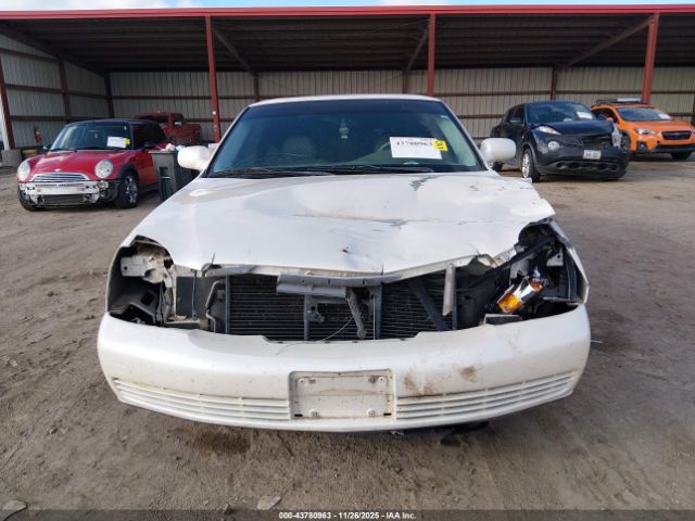 Cadillac DeVille Standard Image 16