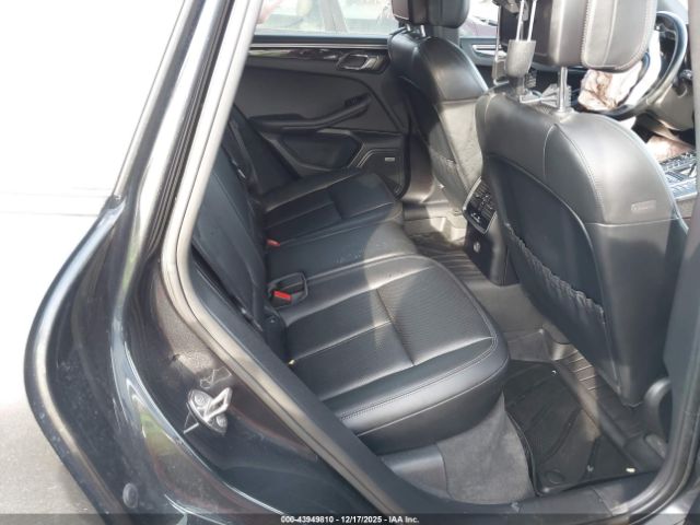 Porsche Macan Sport Edition Image 17