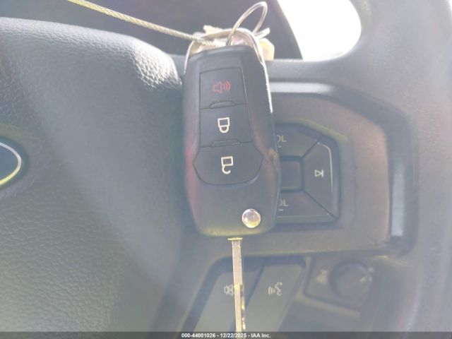 Ford F-250 Xl Image 8