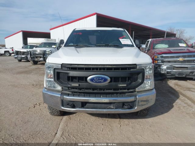 Ford F-250 Xl Image 11