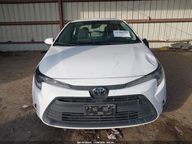 Toyota Corolla Le Image 7
