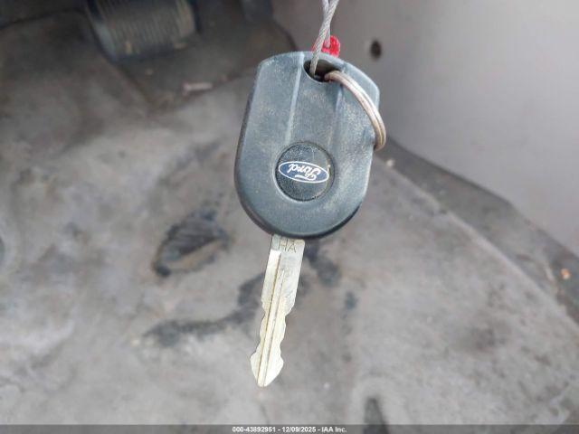 Ford Escape Xls Image 7