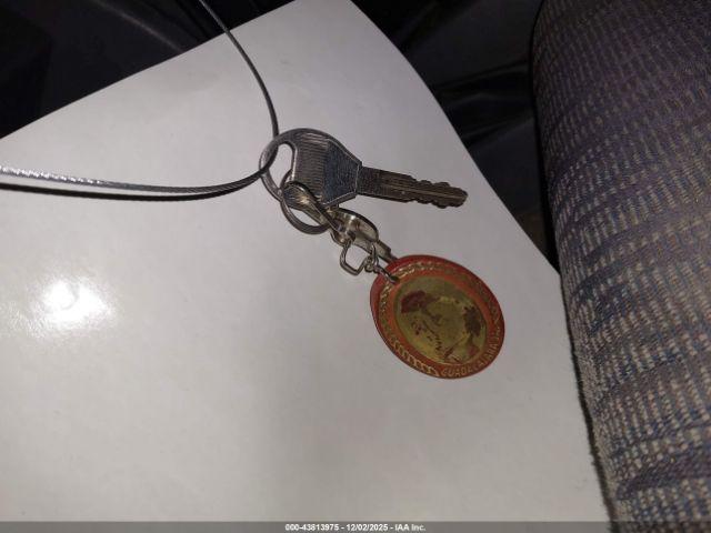 Nissan Frontier Image 11