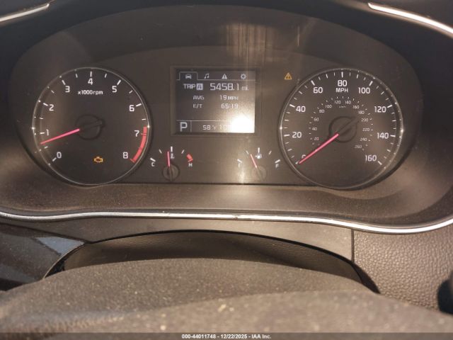 Kia Cadenza Premium Image 5