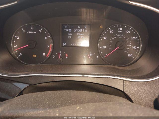 Kia Cadenza Premium Image 5