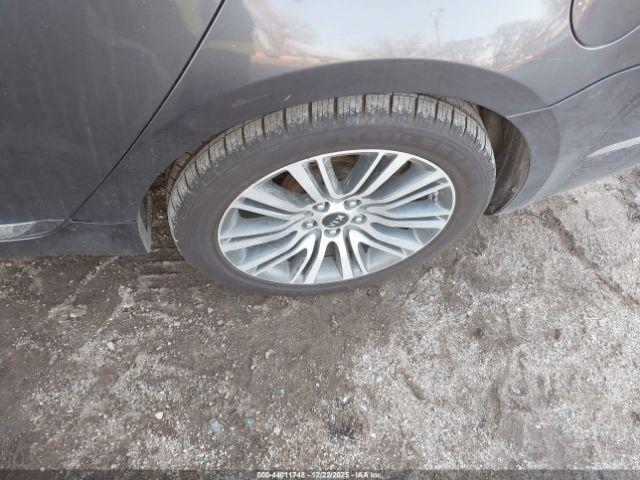 Kia Cadenza Premium Image 16