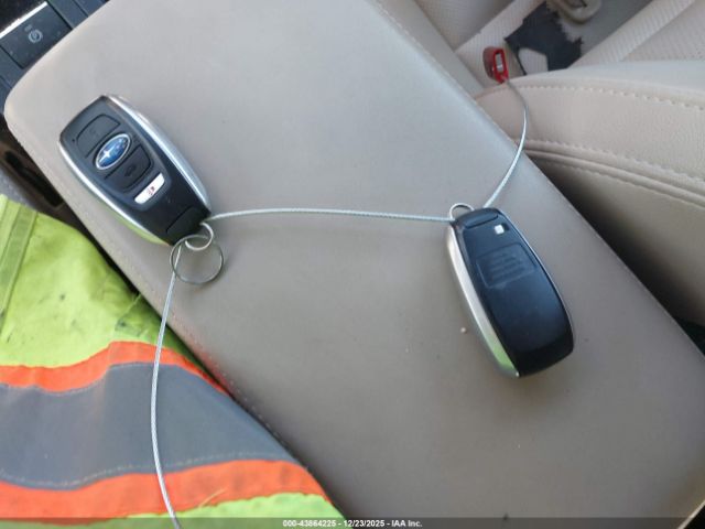 Subaru Outback 2.5i Limited Image 13