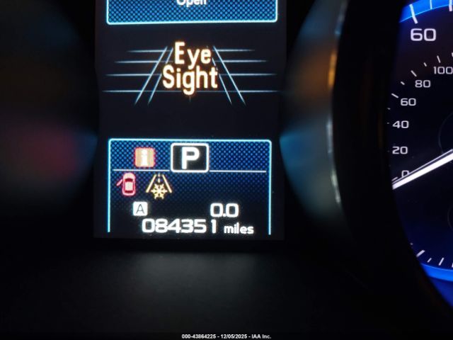 Subaru Outback 2.5i Limited Image 12