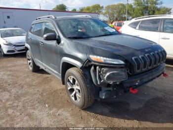  Salvage Jeep Cherokee