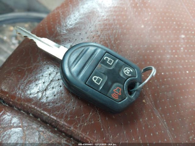 Ford F-350 Lariat Image 3