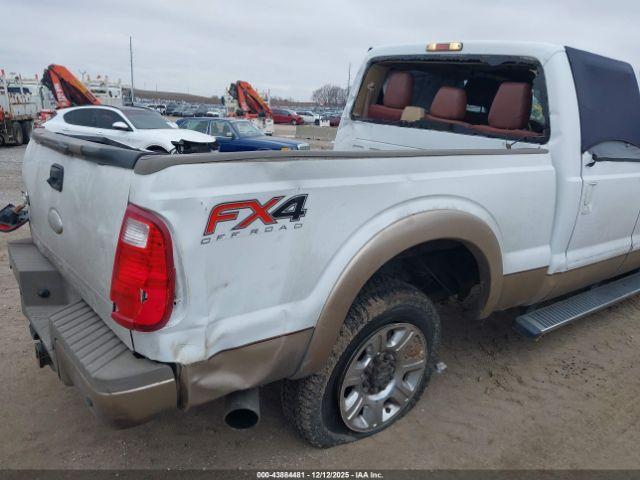 Ford F-350 Lariat Image 2