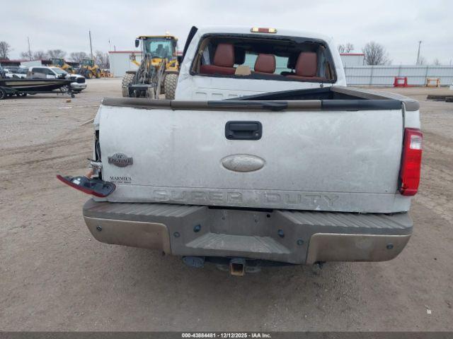 Ford F-350 Lariat Image 8